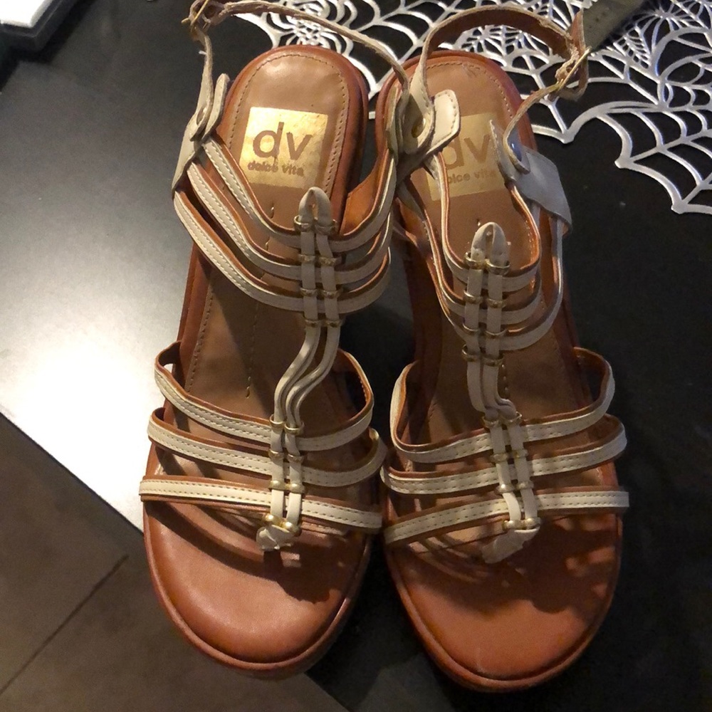 Cork wedges